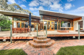 Elements - Echuca Holiday Homes